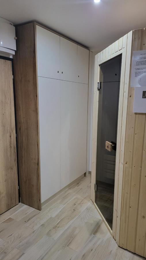 Apartman Nerudovka D 104, Finska Sauna, Garazove Stani Loučná pod Klínovcem Екстериор снимка